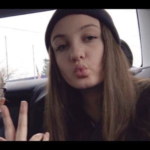 Meet your Posher, Eve